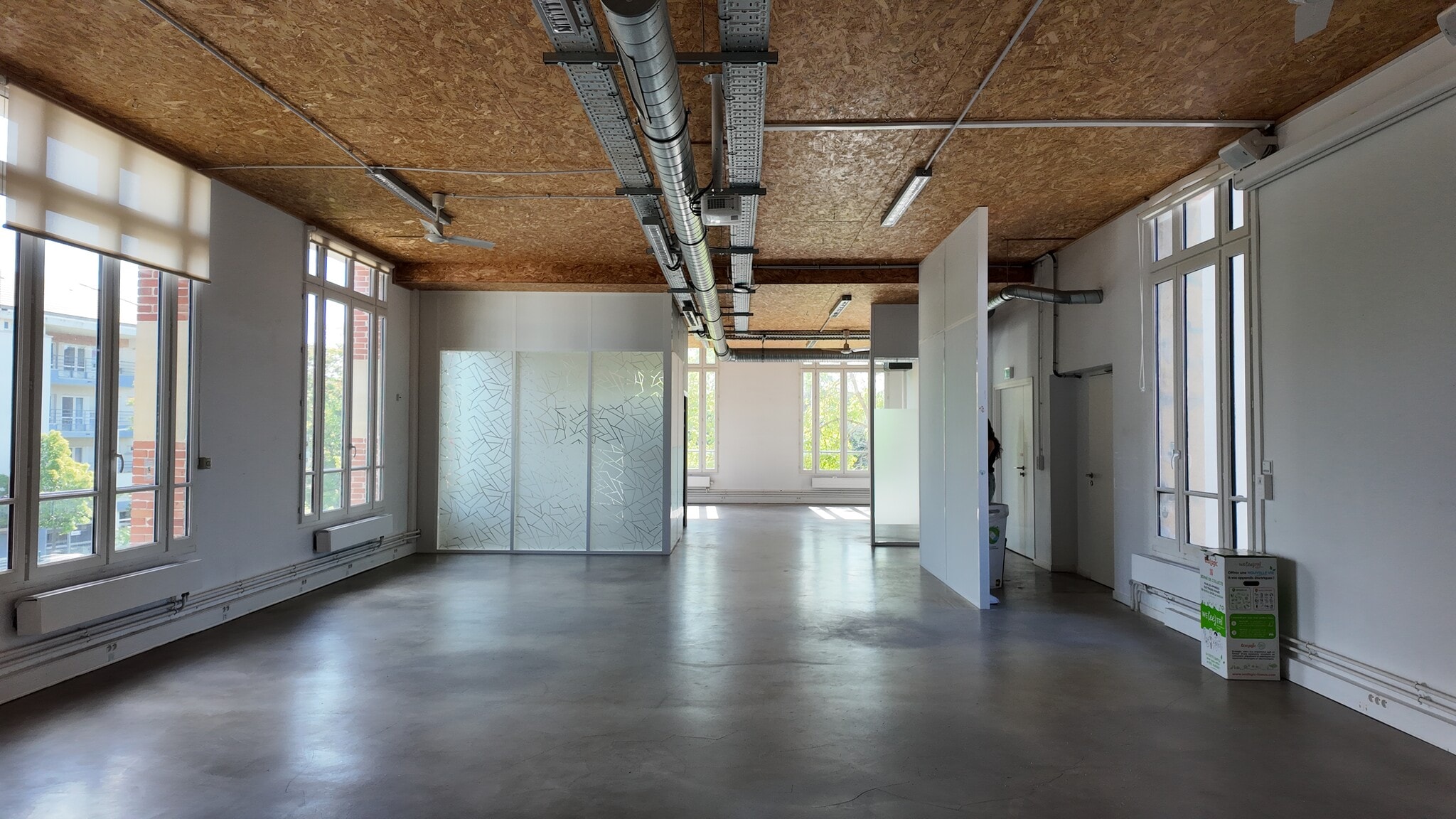 75 Allée Des Parfumeurs, Nanterre à louer Photo intérieure– Image 1 sur 15