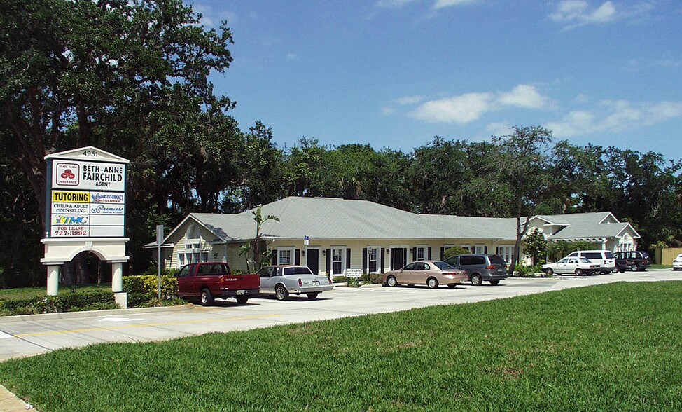 4951 Babcock St, Palm Bay, FL à vendre - Photo de l’immeuble – Image 2 sur 13