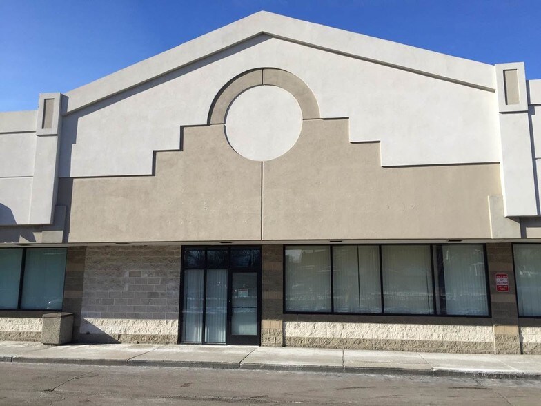 18400-18490 Livernois Ave, Detroit, MI à vendre - Photo de l’immeuble – Image 2 sur 8
