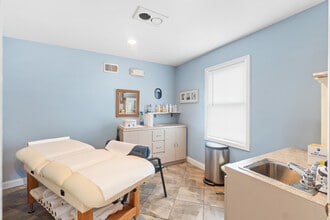 137 Rutherford Ave, Franklin, NJ à louer Photo intérieure– Image 2 sur 10