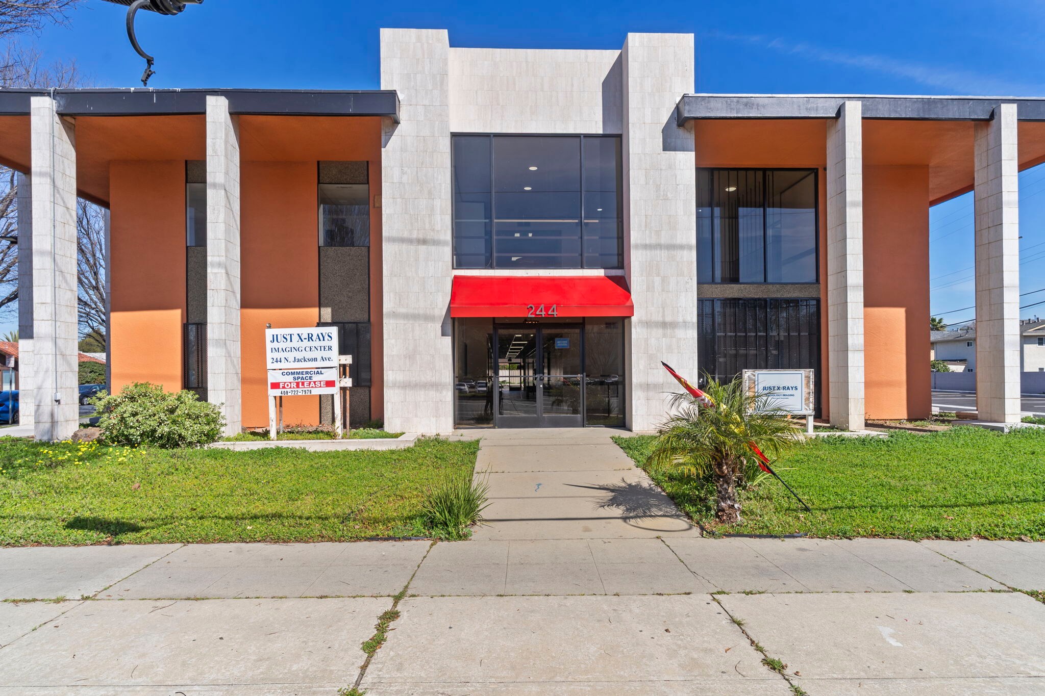 244 N Jackson Ave, San Jose, CA à louer Photo principale– Image 1 sur 9