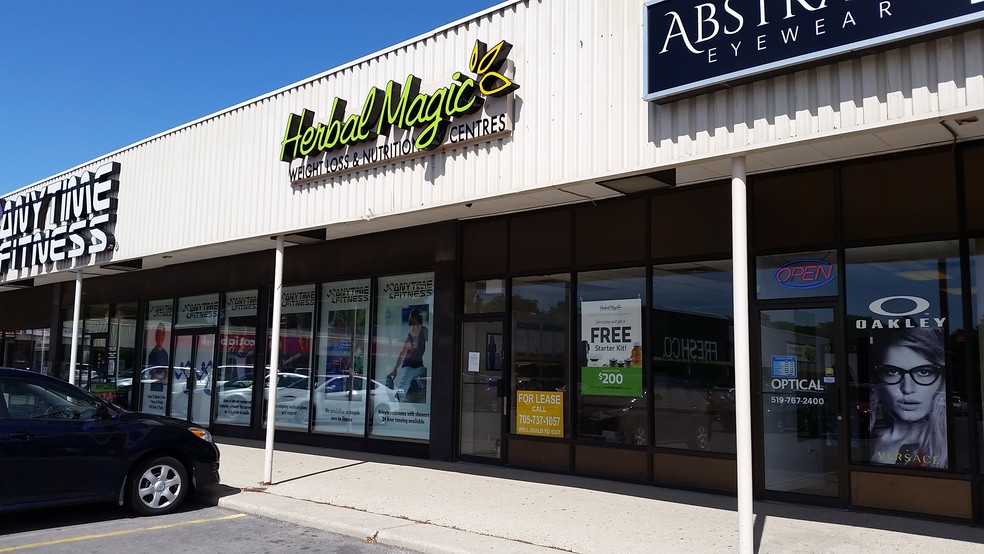 328-386 Speedvale Ave E, Guelph, ON à louer - Photo de l’immeuble – Image 2 sur 8