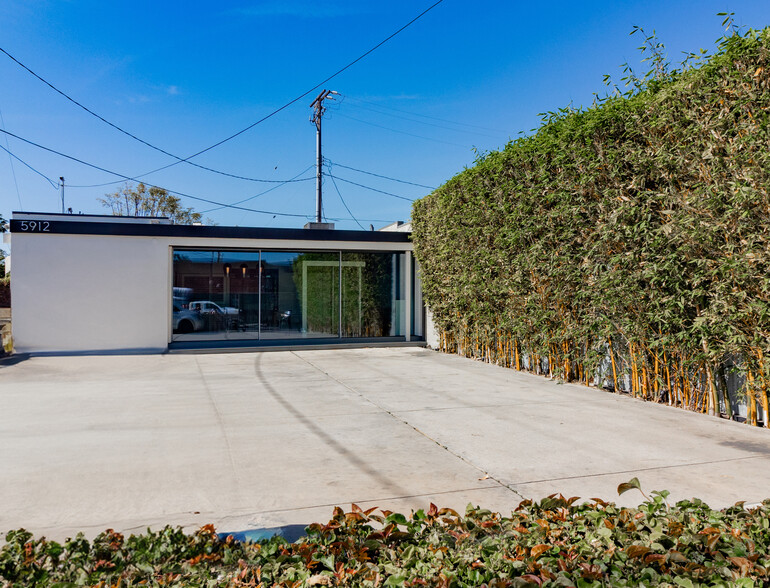 5912 Blackwelder St, Culver City, CA à louer - Photo de l’immeuble – Image 2 sur 10