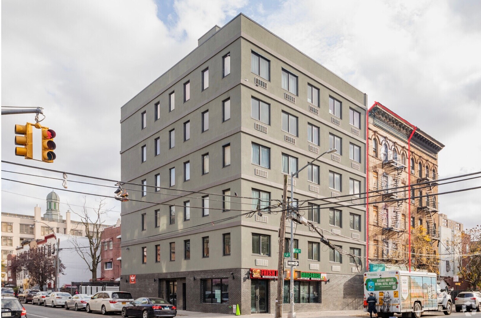 506 Brook Ave, Bronx, NY à vendre Photo de l’immeuble– Image 1 sur 5