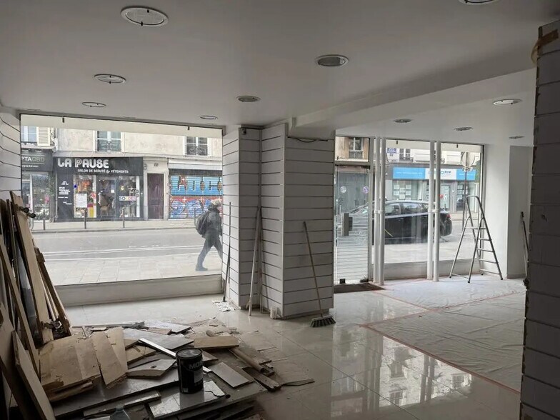 Local commercial dans Paris à louer - Photo de l’immeuble – Image 2 sur 8
