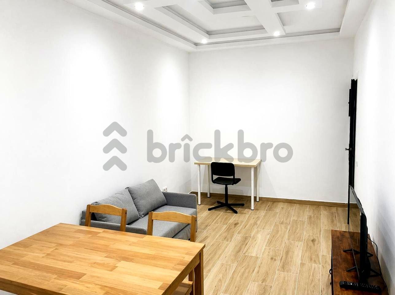 Immeuble residentiel dans Barcelone, Barcelona à vendre Photo intérieure– Image 1 sur 3