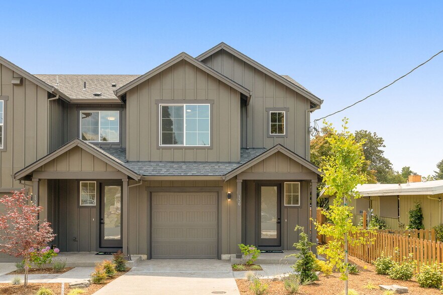 136 Randall St, Oregon City, OR à vendre - Photo de l’immeuble – Image 3 sur 54