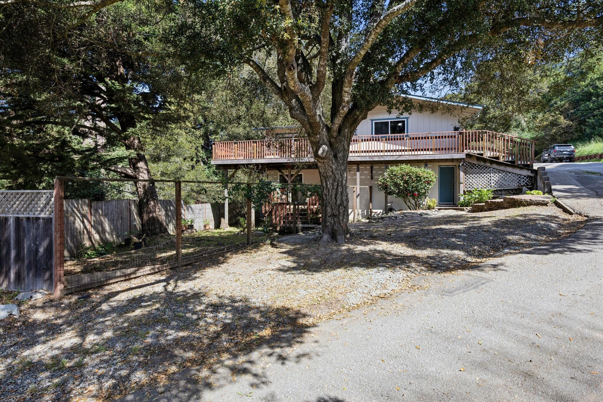 601 Burns Ave, Aptos, CA à vendre Photo principale– Image 1 sur 44
