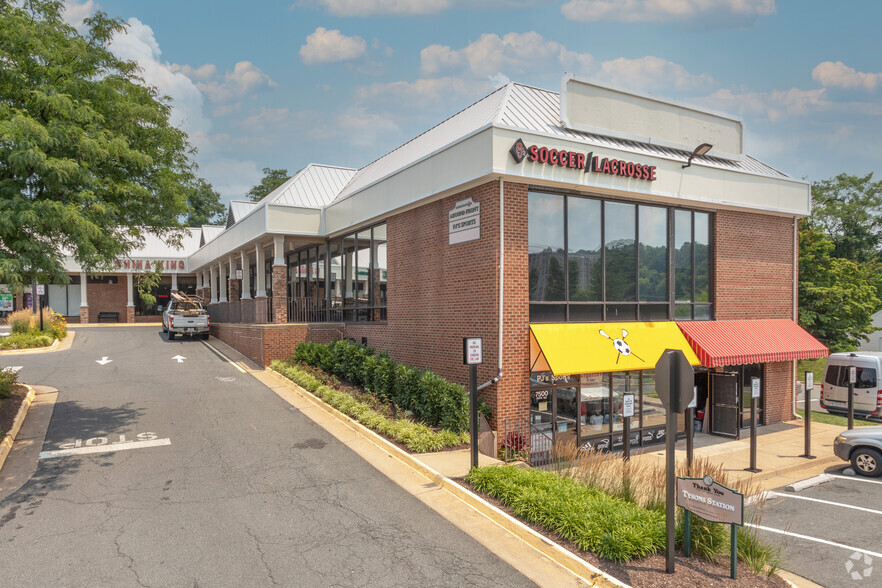 7500-7516 Leesburg Pike, Falls Church, VA à louer - Photo de l’immeuble – Image 3 sur 4