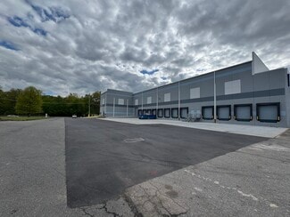 Plus de détails pour 140 Circle Dr N, Piscataway, NJ - Industriel/Logistique à louer