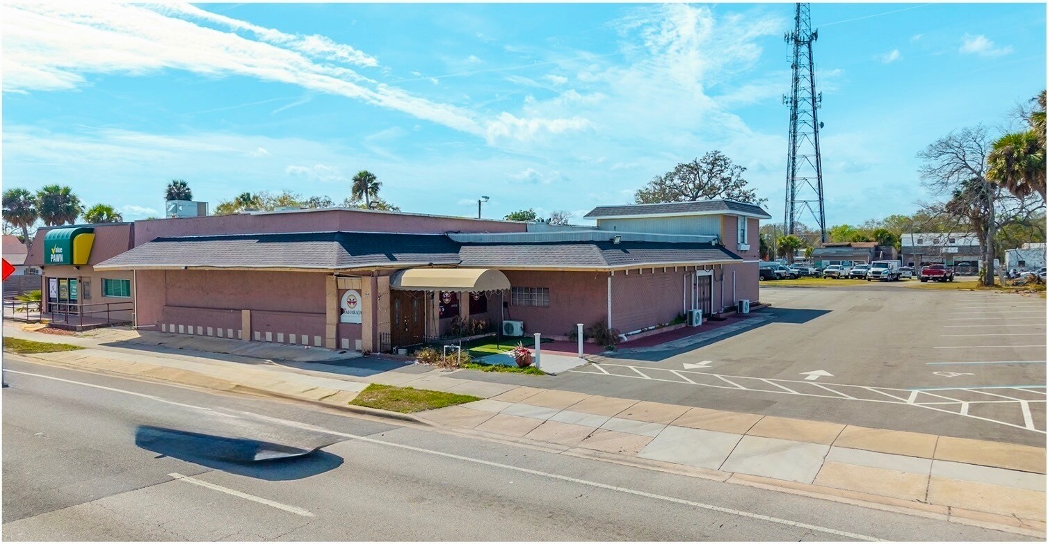 144 Ridgewood Ave, Daytona Beach, FL à vendre Photo de l’immeuble– Image 1 sur 12