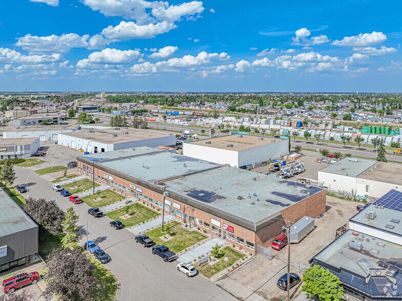 12855-12873 141 St NW, Edmonton, AB à louer - Aérien – Image 3 sur 7