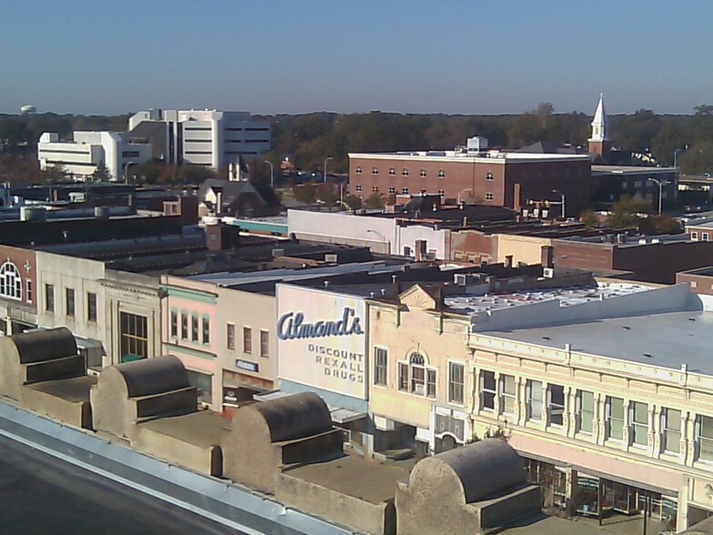 107 SE Main St, Rocky Mount, NC à louer - Photo de l’immeuble – Image 2 sur 4