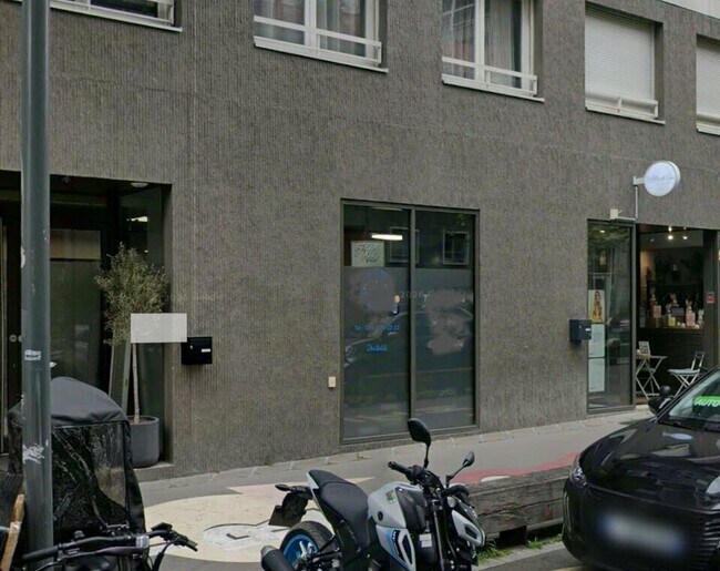 Plus de détails pour Local commercial à vendre