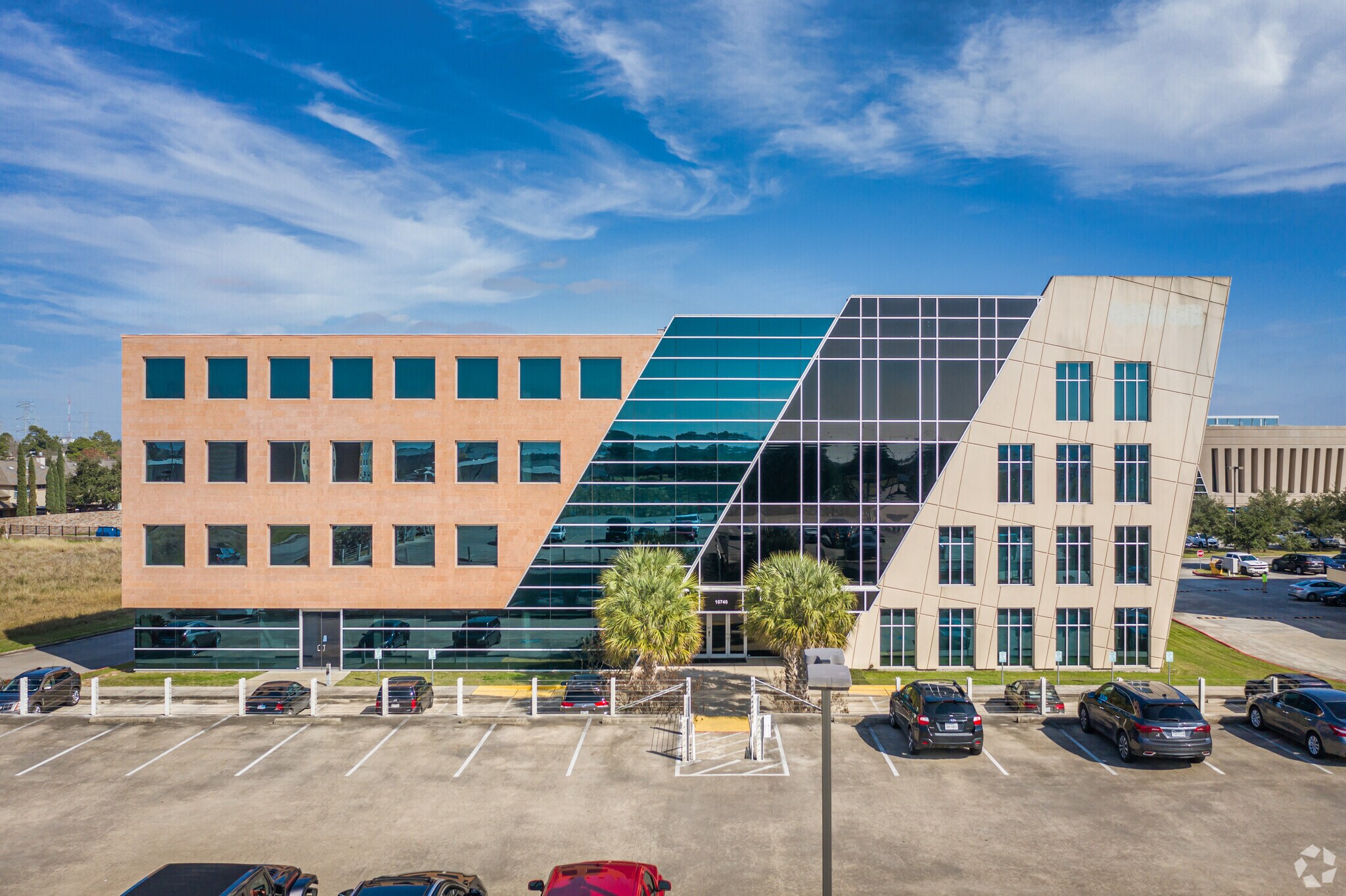 10740 N Gessner Dr, Houston, TX à louer Photo principale– Image 1 sur 4
