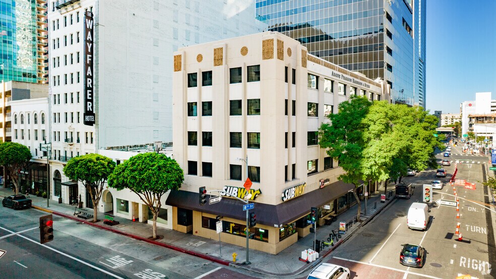 801 S Flower St, Los Angeles, CA à louer - Photo de l’immeuble – Image 2 sur 16