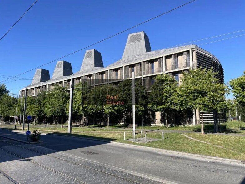 Bureau dans Bordeaux à louer - Photo de l’immeuble – Image 1 sur 7