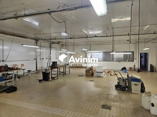 Plus de détails pour Industriel/Logistique à louer