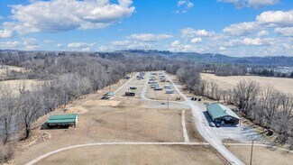 Plus de détails pour 319 T B Stanley Hwy, Bassett, VA - Spécialisé à vendre