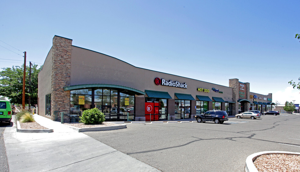 5504 Menaul Blvd NE, Albuquerque, NM à louer - Photo principale – Image 1 sur 4