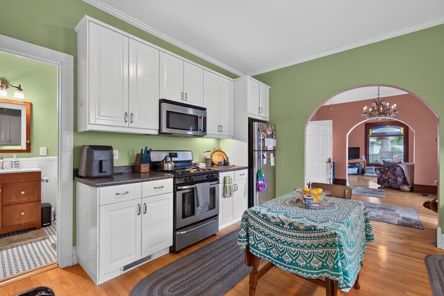 446 Madison St NE, Minneapolis, MN à vendre - Photo intérieure – Image 3 sur 53