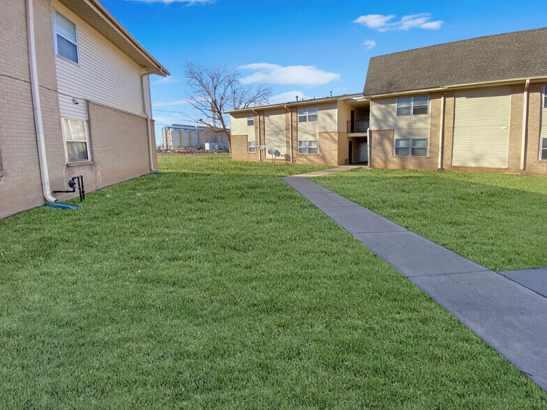 500 S Leach Ave, Watonga, OK à vendre - Photo de l’immeuble – Image 3 sur 15