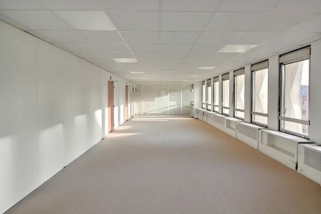 Plus de détails pour 9-11 Rue Georges Pitard, Paris - Bureau à louer