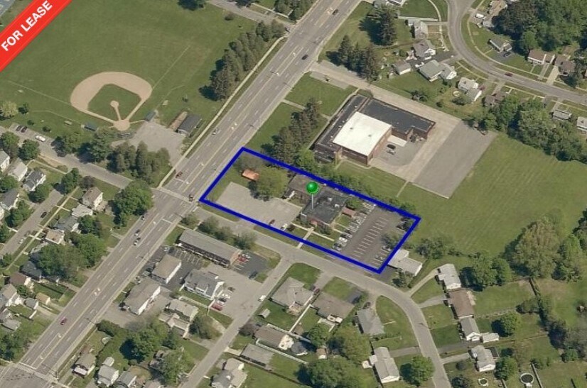 305 E Locust St, Rome, NY à vendre - Photo de l’immeuble – Image 1 sur 1