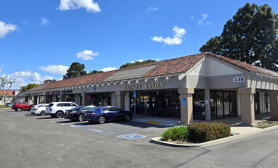 230-238 E Betteravia Rd, Santa Maria, CA à louer - Photo de l’immeuble – Image 2 sur 4