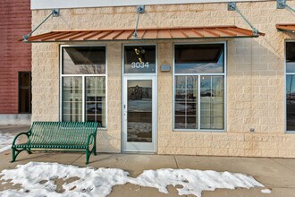 3012-3066 Village Park Dr, Plover, WI à louer Photo de l’immeuble– Image 2 sur 26