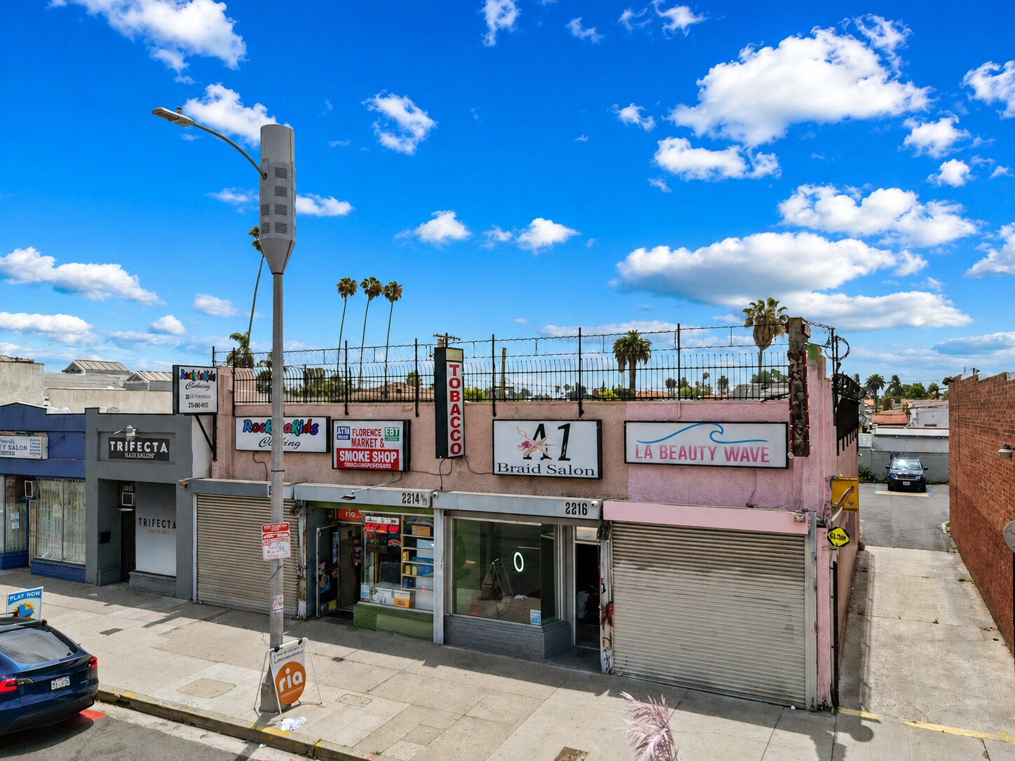 2214-2218 W Florence Ave, Los Angeles, CA à vendre Photo de l’immeuble– Image 1 sur 6