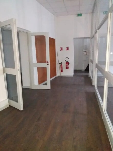 Bureau dans Chambéry à louer - Photo de l’immeuble – Image 2 sur 14