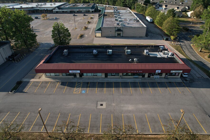 175-227 Great Oaks Trl, Wadsworth, OH à vendre - Photo de l’immeuble – Image 3 sur 4