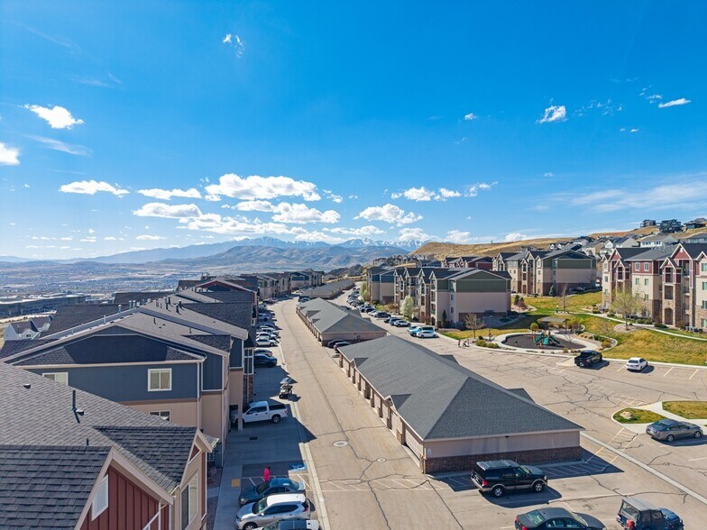 4200 N Seasons View Dr, Lehi, UT à vendre - Photo de l’immeuble – Image 2 sur 10