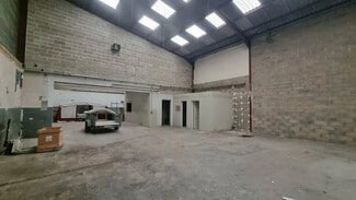 Plus de détails pour 1 Route D'Ozoir, Roissy-en-Brie - Local d'activités à louer