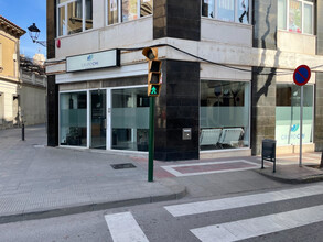 Local commercial dans Olesa de Montserrat, Barcelona à louer Photo de la construction– Image 2 sur 5