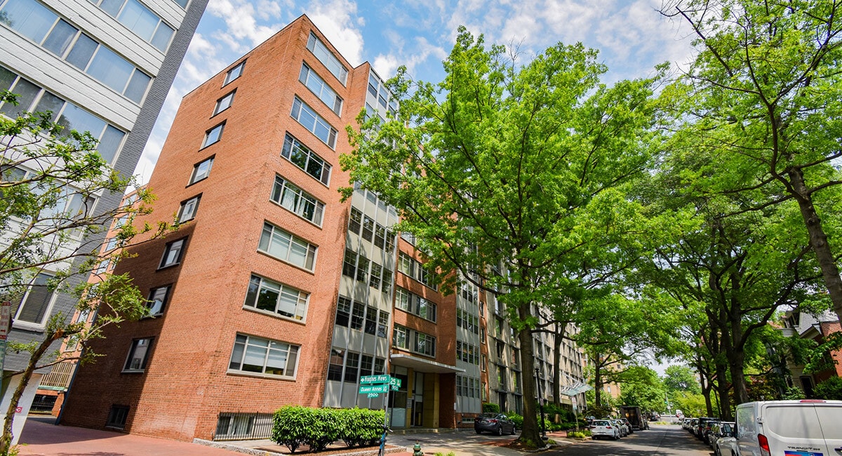 940 25th St NW, Washington, DC à vendre Photo de l’immeuble– Image 1 sur 8