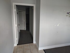 8402-8454 S Us-1 Hwy, Port Saint Lucie, FL à louer Photo intérieure– Image 1 sur 1