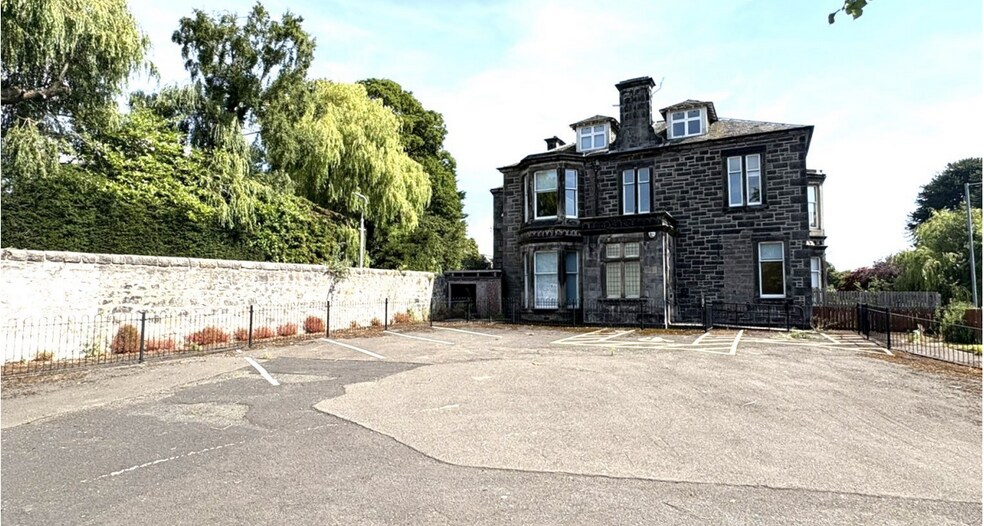 Comely Park, Dunfermline à louer - Photo de l’immeuble – Image 1 sur 18