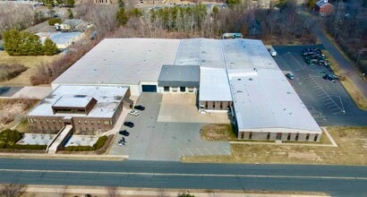 215 Moody Rd, Enfield, CT - VUE AÉRIENNE  vue de carte - Image1