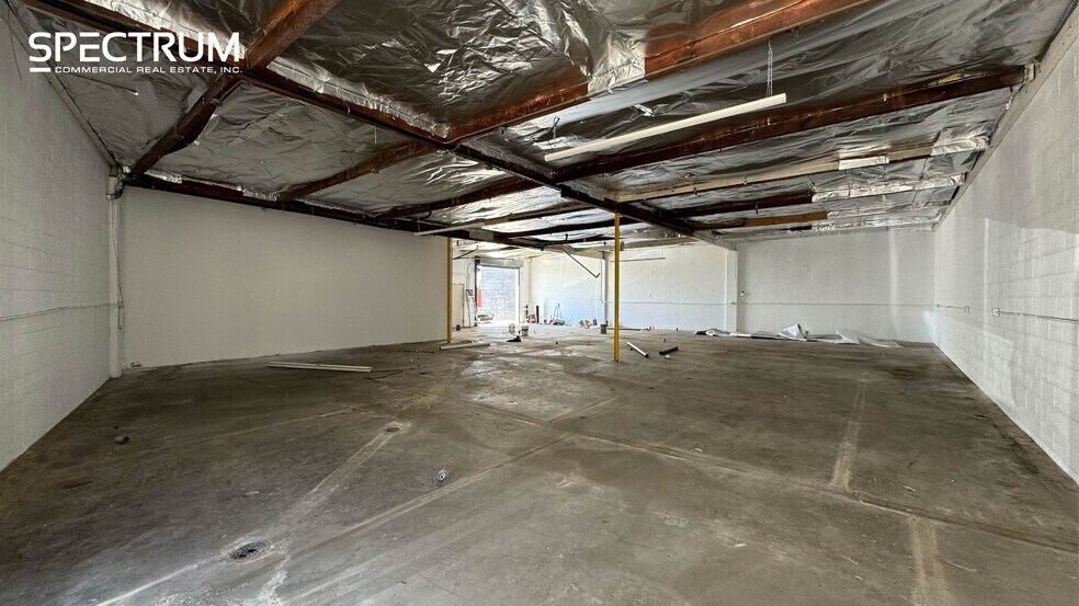 18531 Eddy St, Northridge, CA à louer - Photo de l’immeuble – Image 3 sur 6