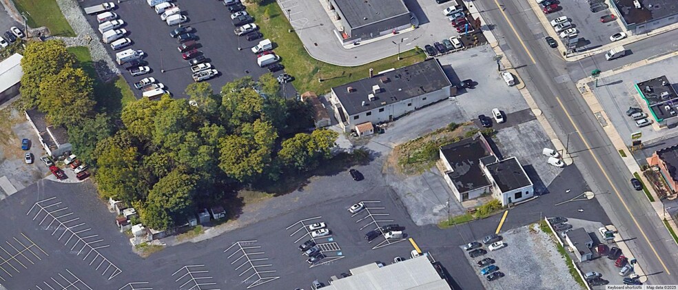1000 Market St, Lemoyne, PA à vendre - Photo de l’immeuble – Image 3 sur 5
