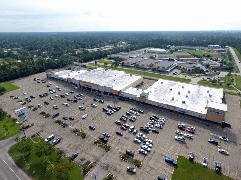 4000 Pontchartrain Dr, Slidell, LA à louer - Photo de l’immeuble – Image 2 sur 9