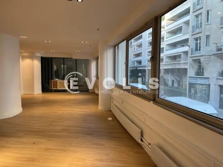 Bureau dans Paris à louer - Photo intérieure – Image 3 sur 4