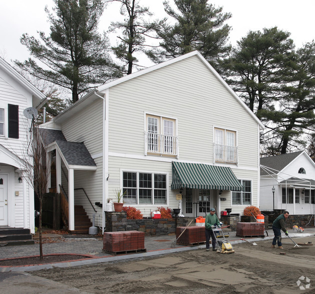 15 Franklin St, Lenox, MA à louer - Photo de l’immeuble – Image 2 sur 35