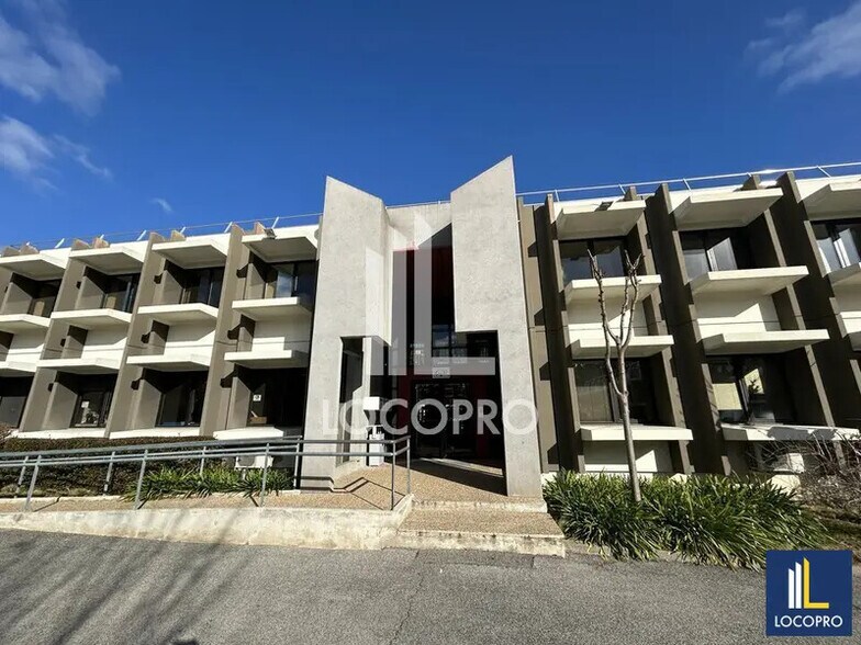 Bureau dans Valbonne à louer - Photo de l’immeuble – Image 2 sur 7