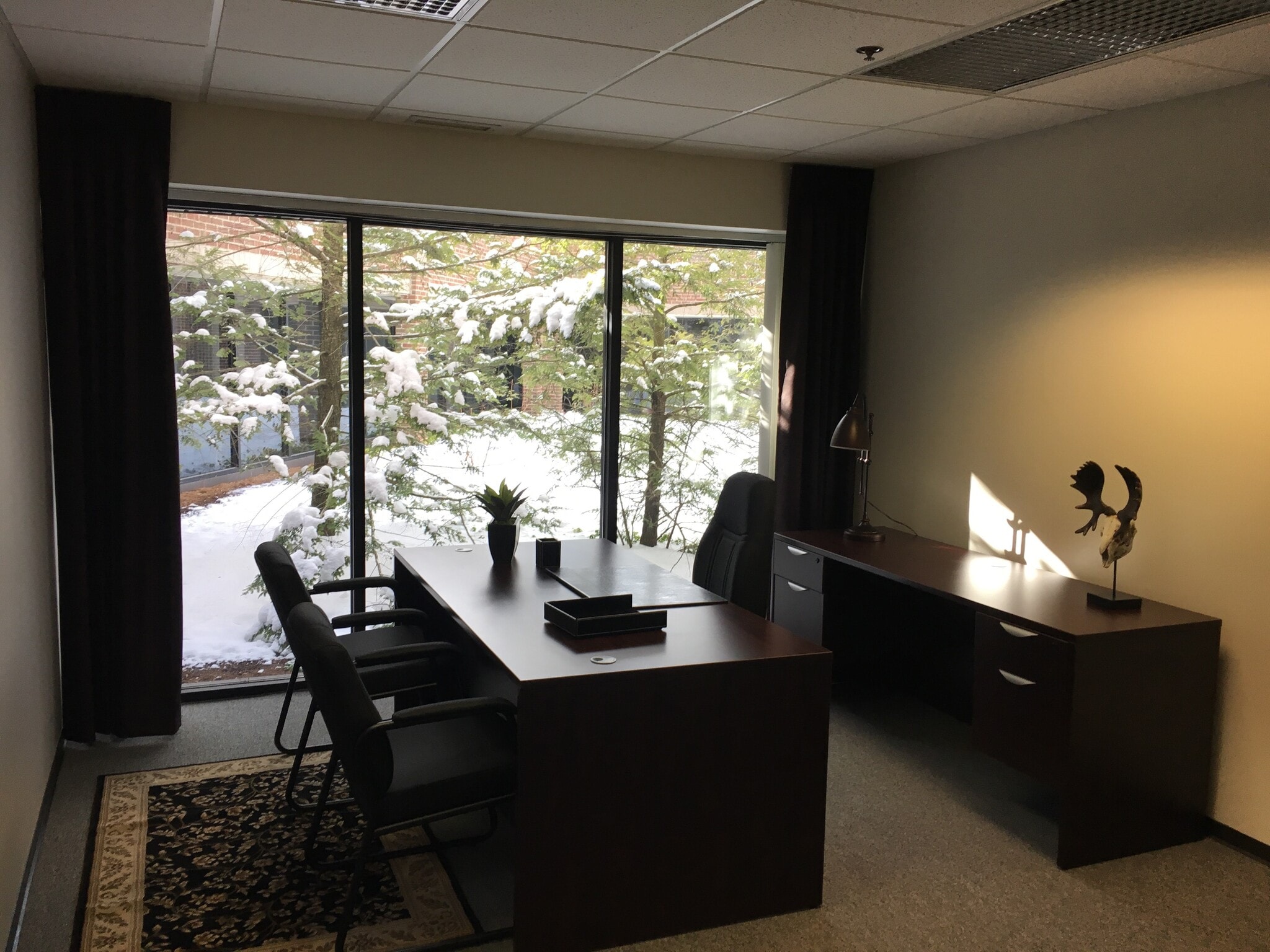 7 W Square Lake Rd, Bloomfield Hills, MI à louer Photo intérieure– Image 1 sur 1