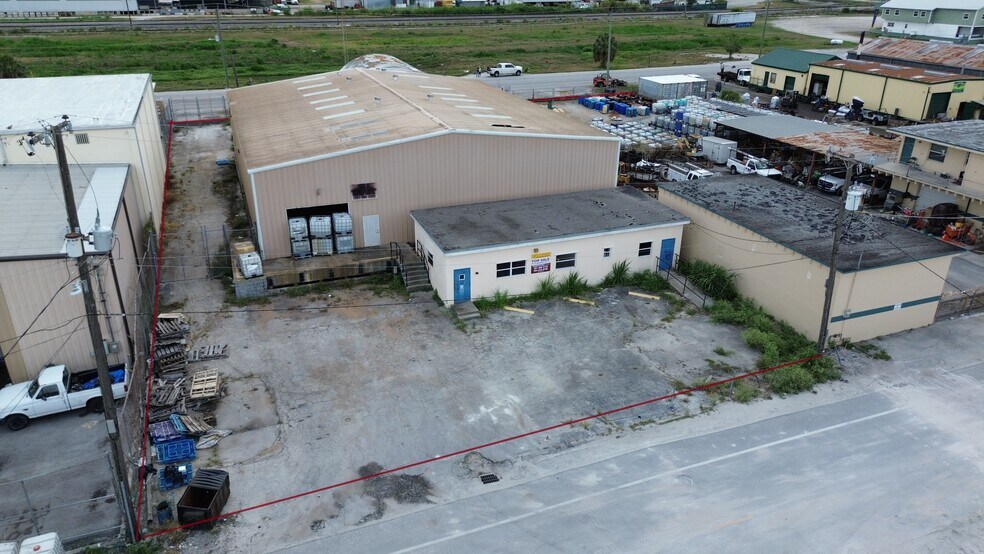 909 NW 13th St, Belle Glade, FL à vendre - Photo principale – Image 1 sur 8
