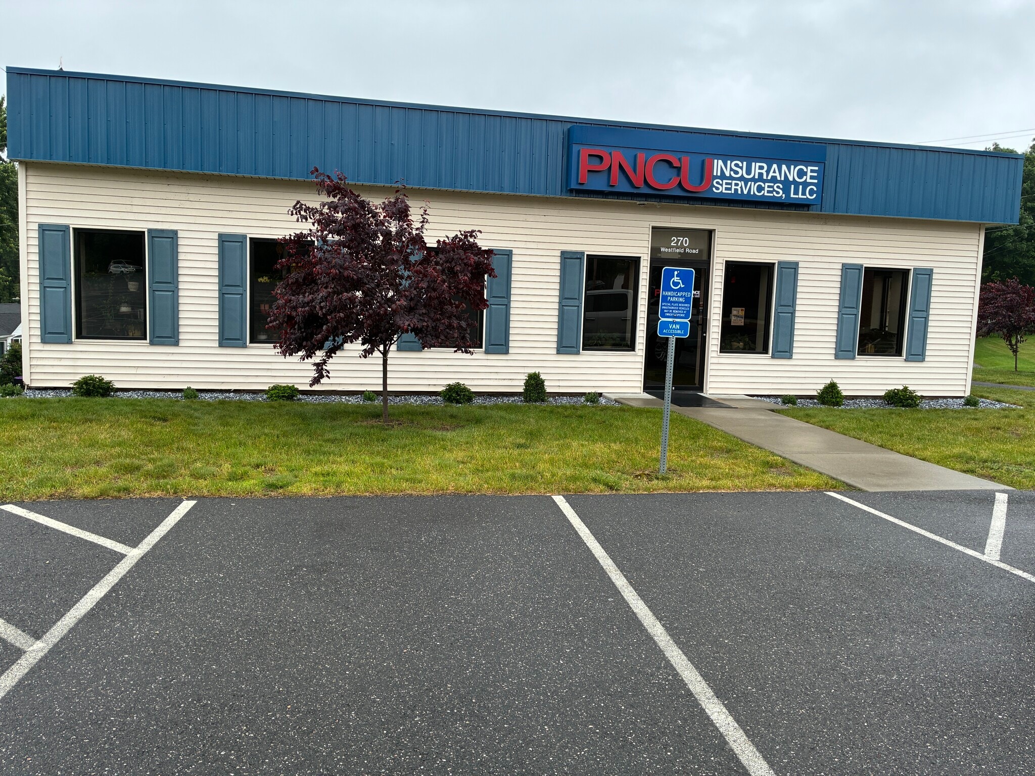 270 Westfield Rd, Holyoke, MA à louer Photo intérieure– Image 1 sur 9