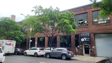 36-31 33rd St, Long Island City, NY à louer Photo intérieure– Image 1 sur 12